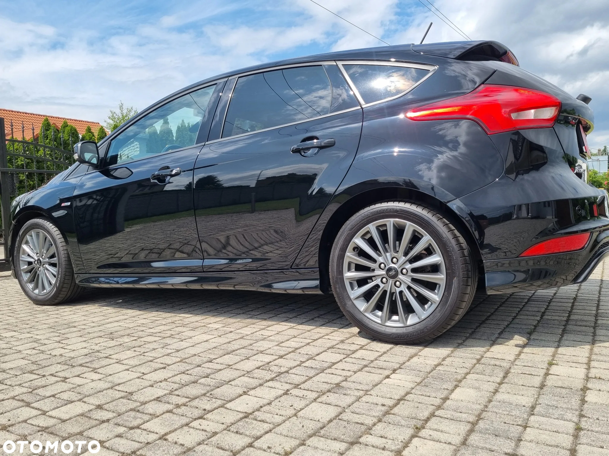 Ford Focus 1.0 EcoBoost Start-Stopp-System ST-LINE X - 32