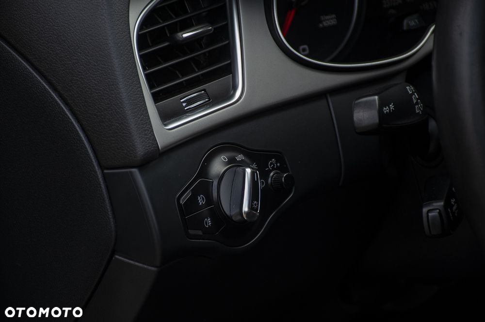 Audi A4 Avant 2.0 TDI DPF S line Sportpaket - 36