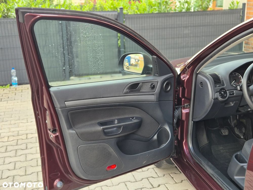Skoda Octavia 1.6 Combi - 20