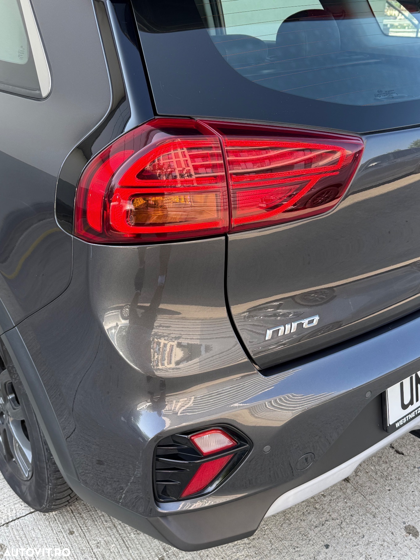 Kia Niro 1.6 GDI 6DCT PHEV Premium - 18