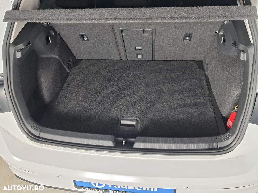 Volkswagen Golf 1.5 TSI ACT Life - 27