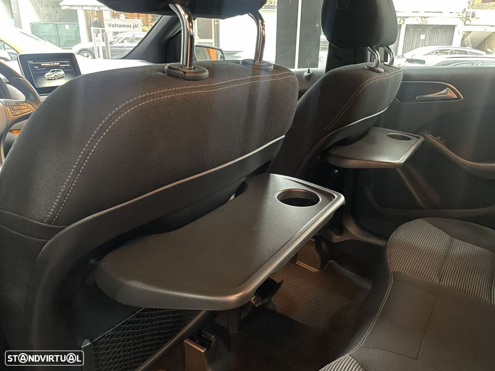 Mercedes-Benz B 180 d Style - 32