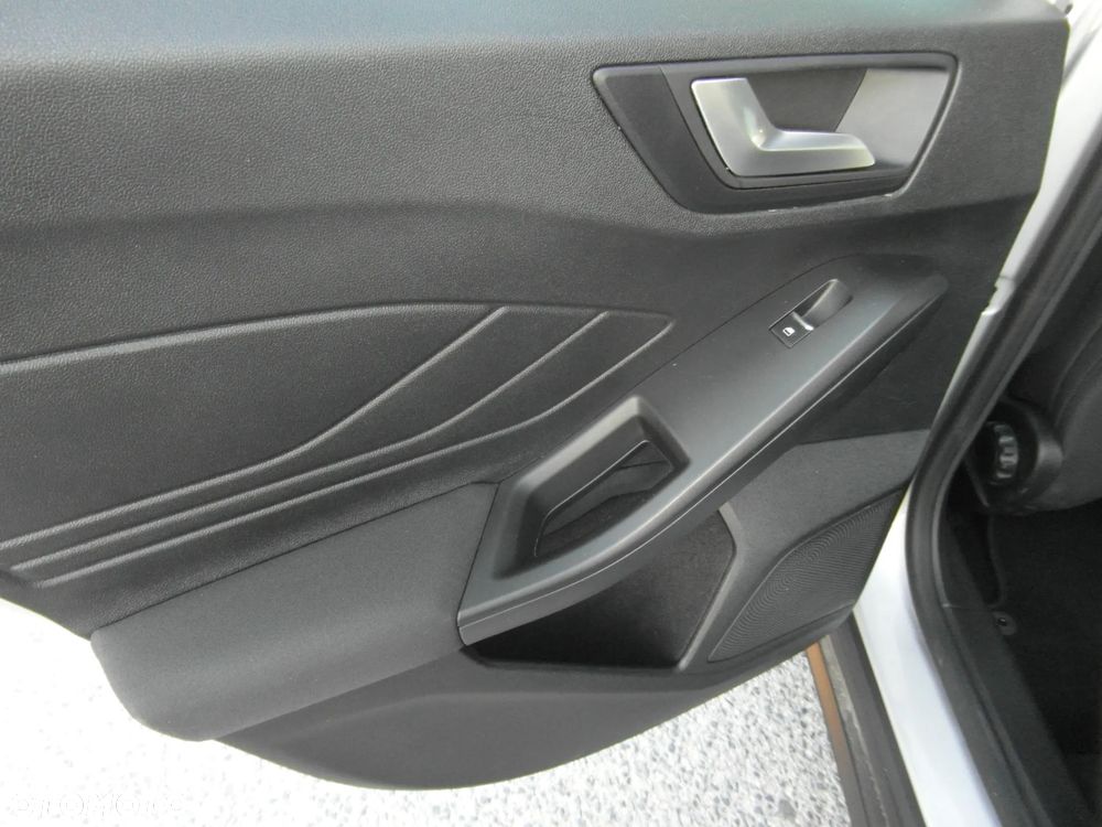 Ford Focus 1.5 EcoBlue Start-Stopp-System COOL&CONNECT - 31