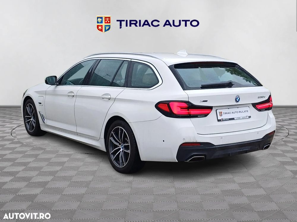 BMW Seria 5 530e xDrive Touring Aut. Luxury Line - 3