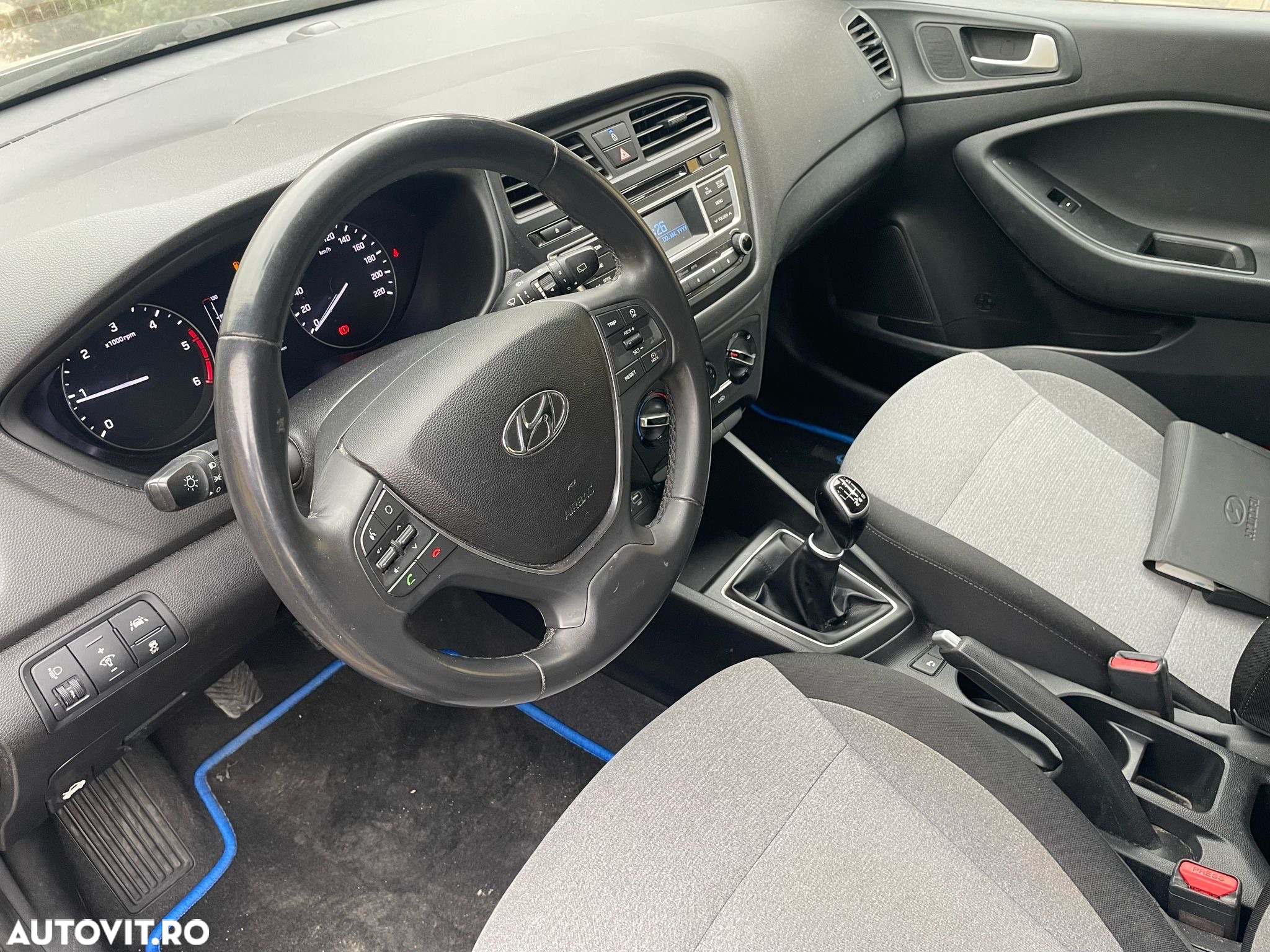 Hyundai i20 1.1 CRDi Style - 8
