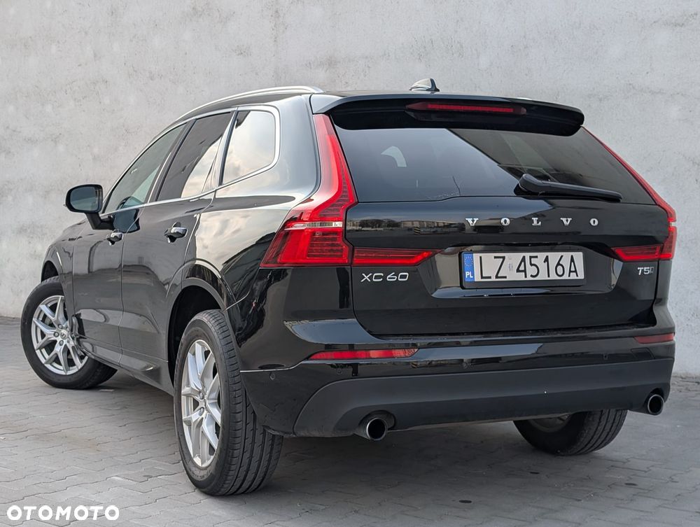 Volvo XC 60 T5 Geartronic Momentum Pro - 3