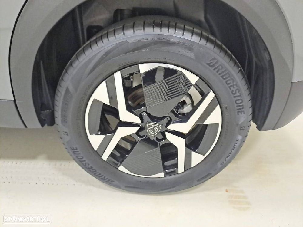 Peugeot 2008 1.2 Hybrid Allure e-DCS6 - 11