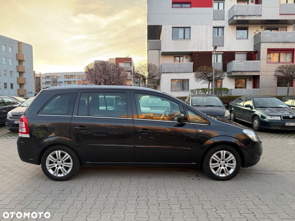 Opel Zafira 1.8 Edition Plus - 4