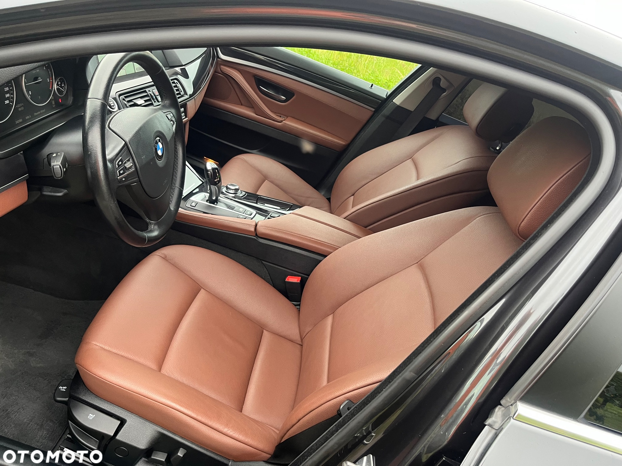 BMW Seria 5 520d - 14