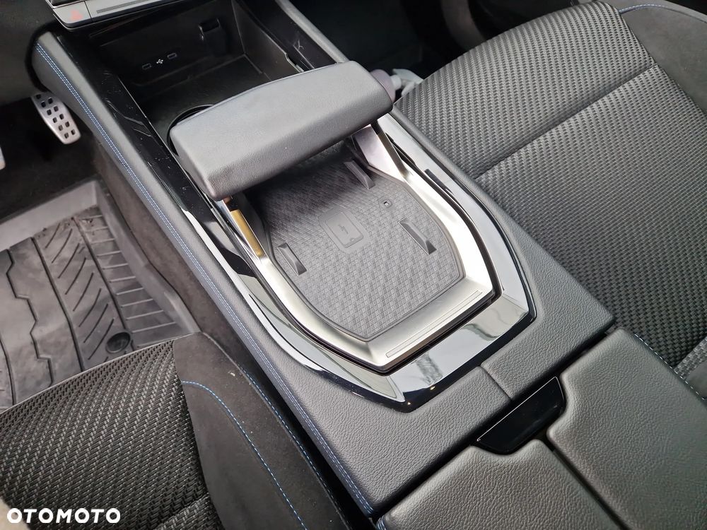 Renault Espace 1.2 E-Tech Full Hybrid 200 esprit Alpine MMT 5os - 12