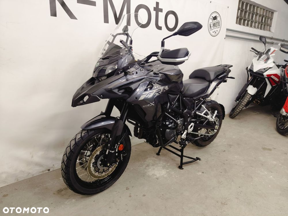 Benelli TRK 502 - 17