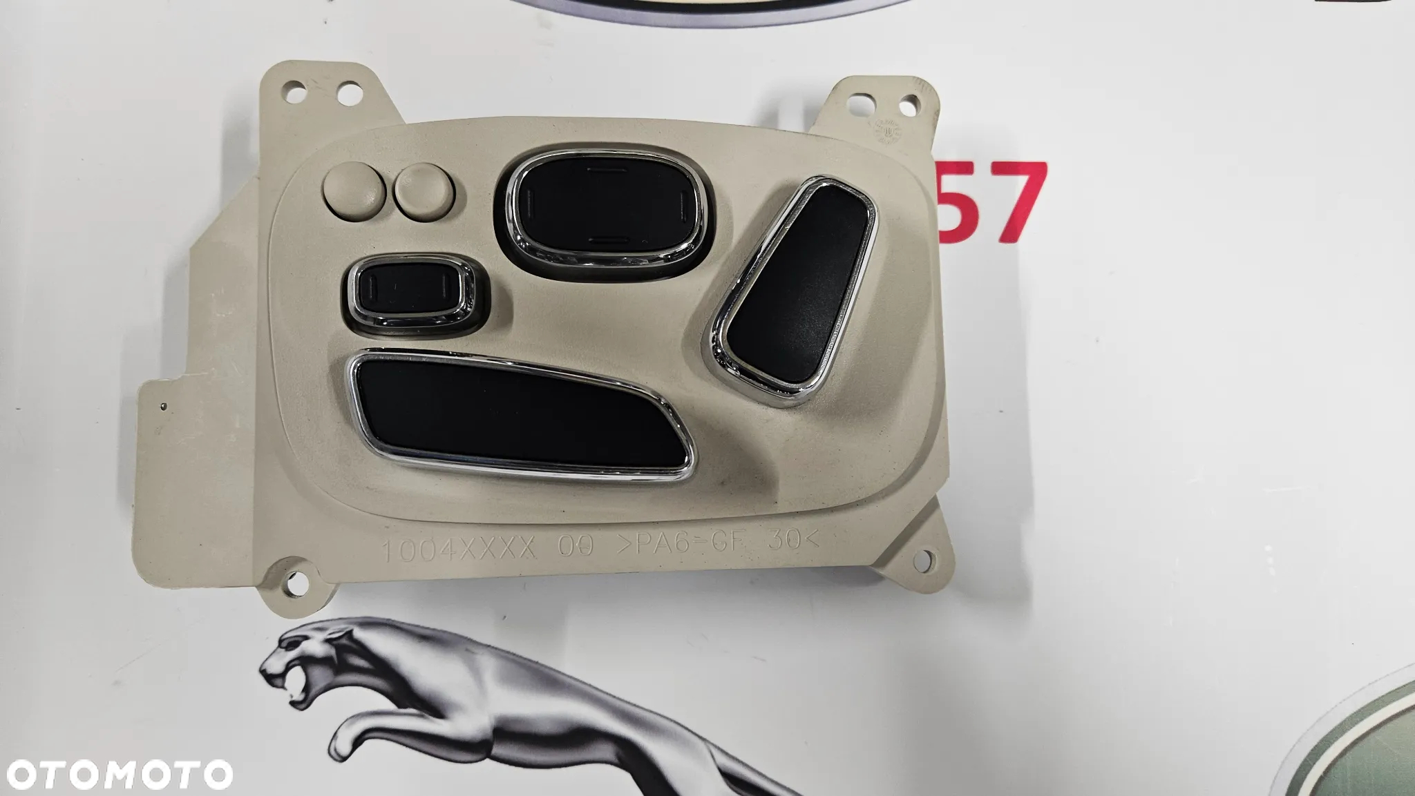 Jaguar XJ 351 2010-2015 Panel sterowania fotelem lewym Panel fotela lewy AW93-14B566-LA - 2