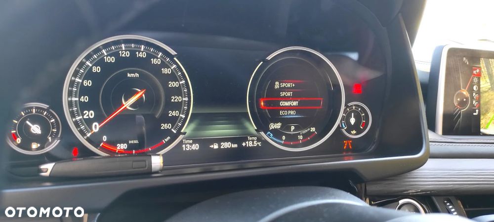 BMW X5 xDrive30d - 23