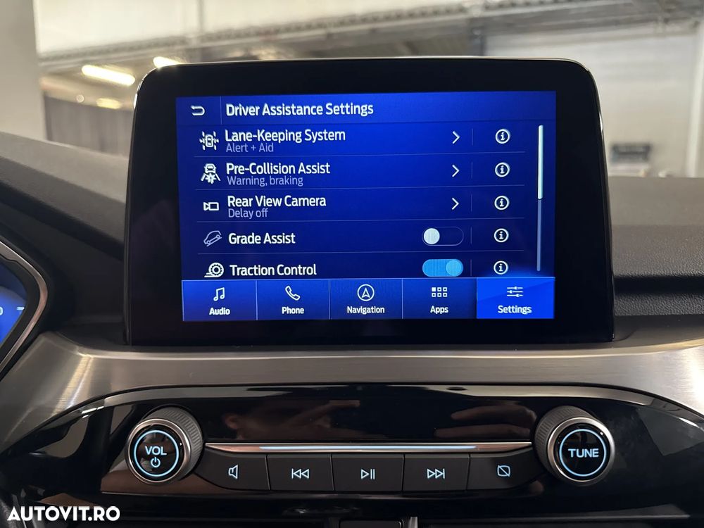 Ford Kuga - 21