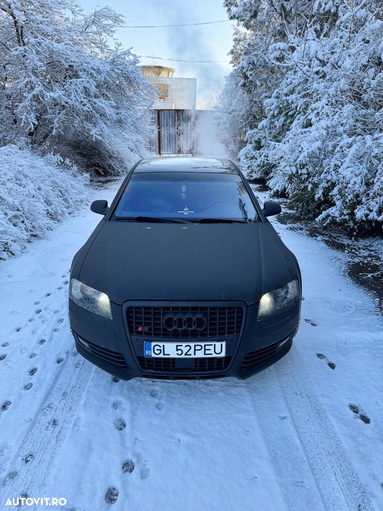 Audi S8 5.2 FSI quattro - 1