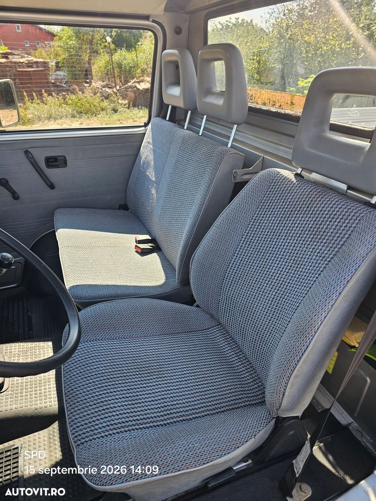Volkswagen Transporter - 8