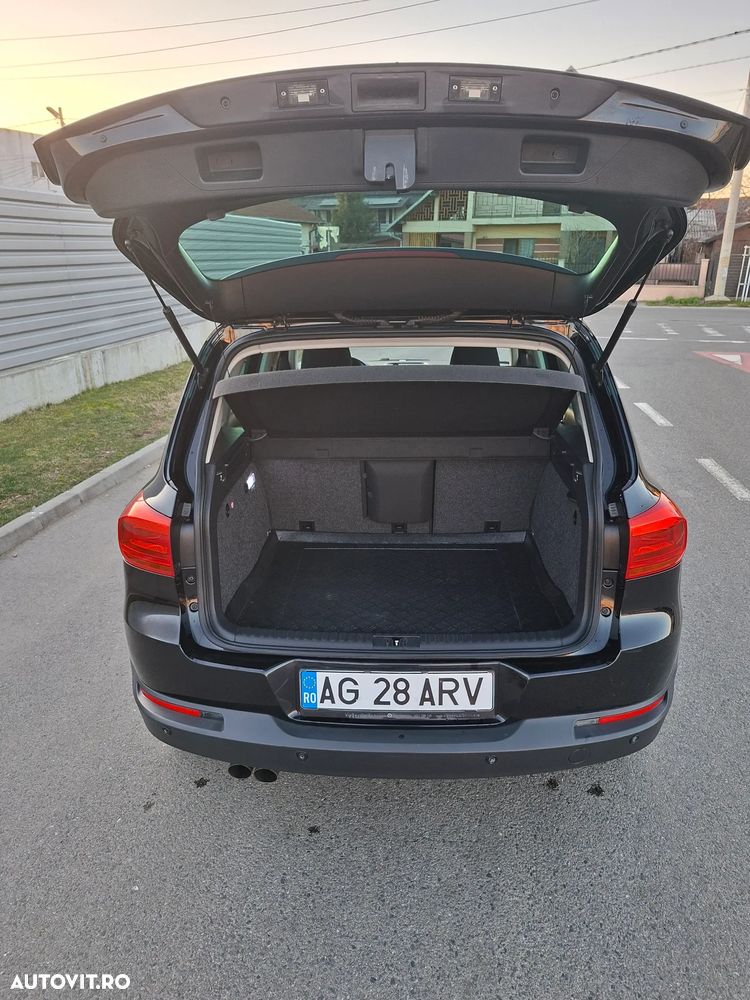 Volkswagen Tiguan ver-2-0-tdi-cr-dpf-4motion-dsg-track-field - 5