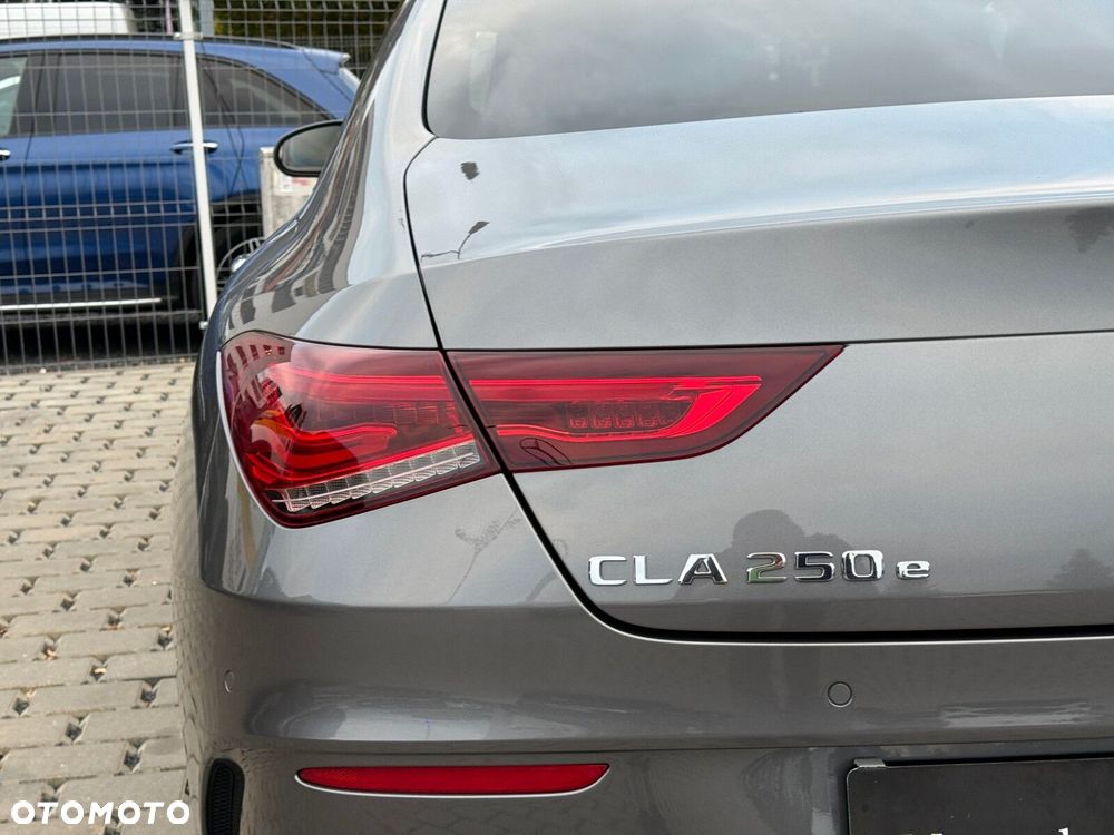 Mercedes-Benz CLA - 13