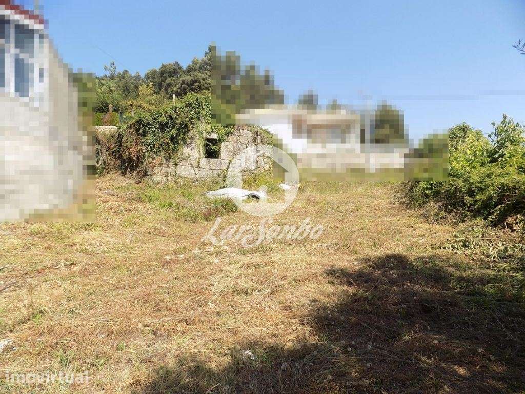 Moradia em ruínas com terreno de 778 m2  - Jesufrei - Grande imagem: 2/9