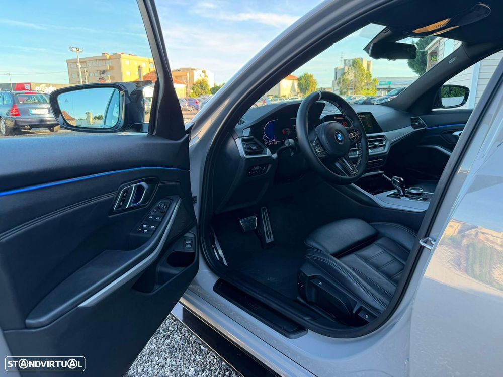 BMW 320 - 30