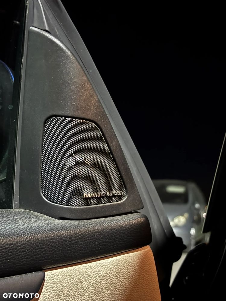 BMW Seria 3 335i - 18