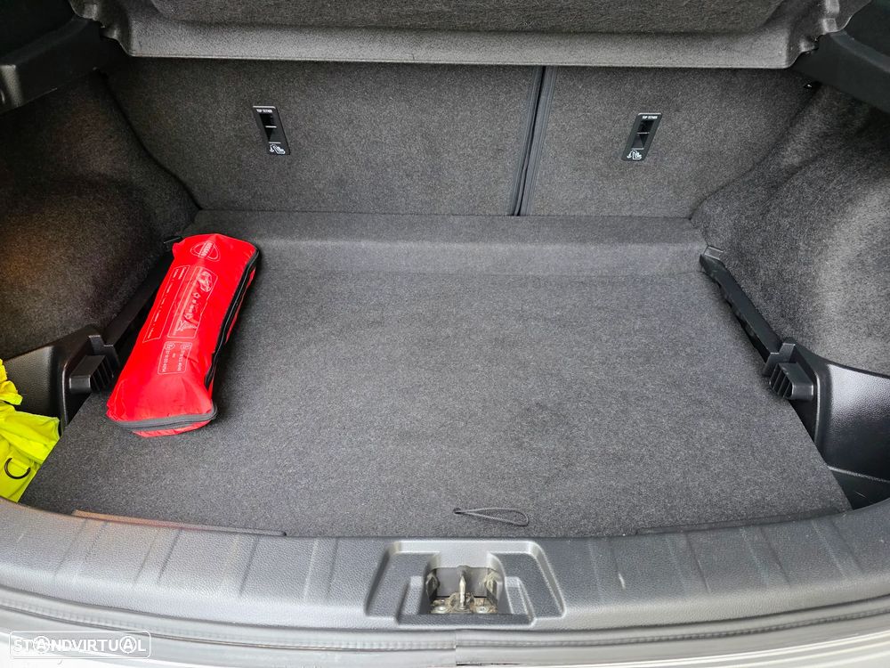 Nissan Qashqai 1.5 dCi N-Connecta 18 - 49