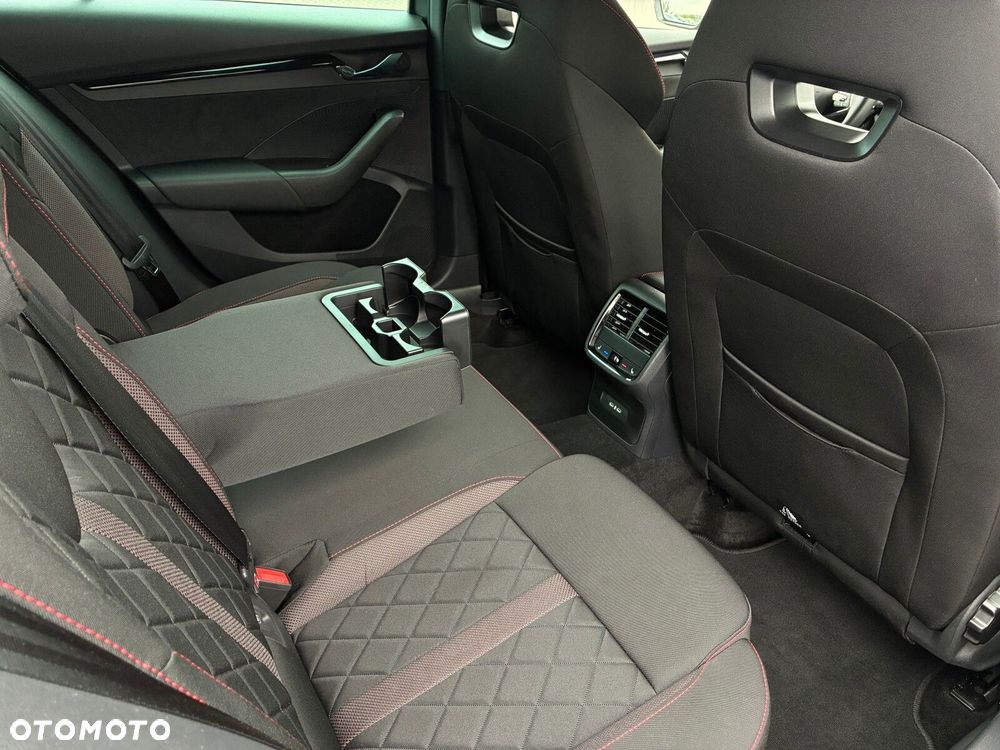Skoda Octavia 2.0 TDI 4x4 RS DSG - 32