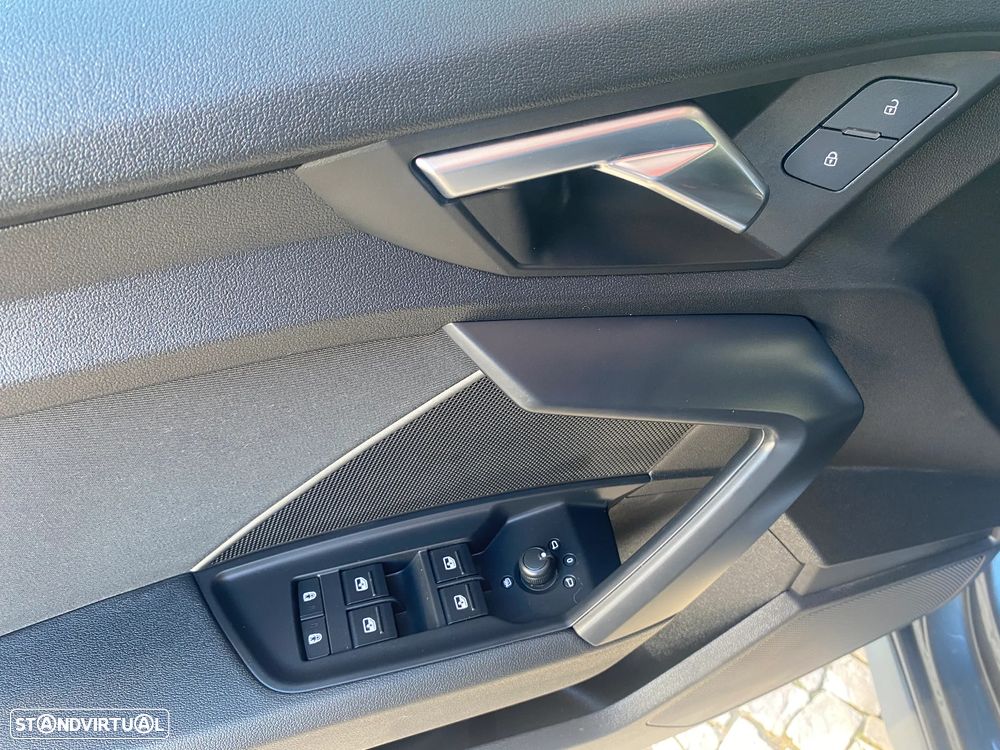 Audi A3 Limousine 35 TFSI S line S tronic - 44