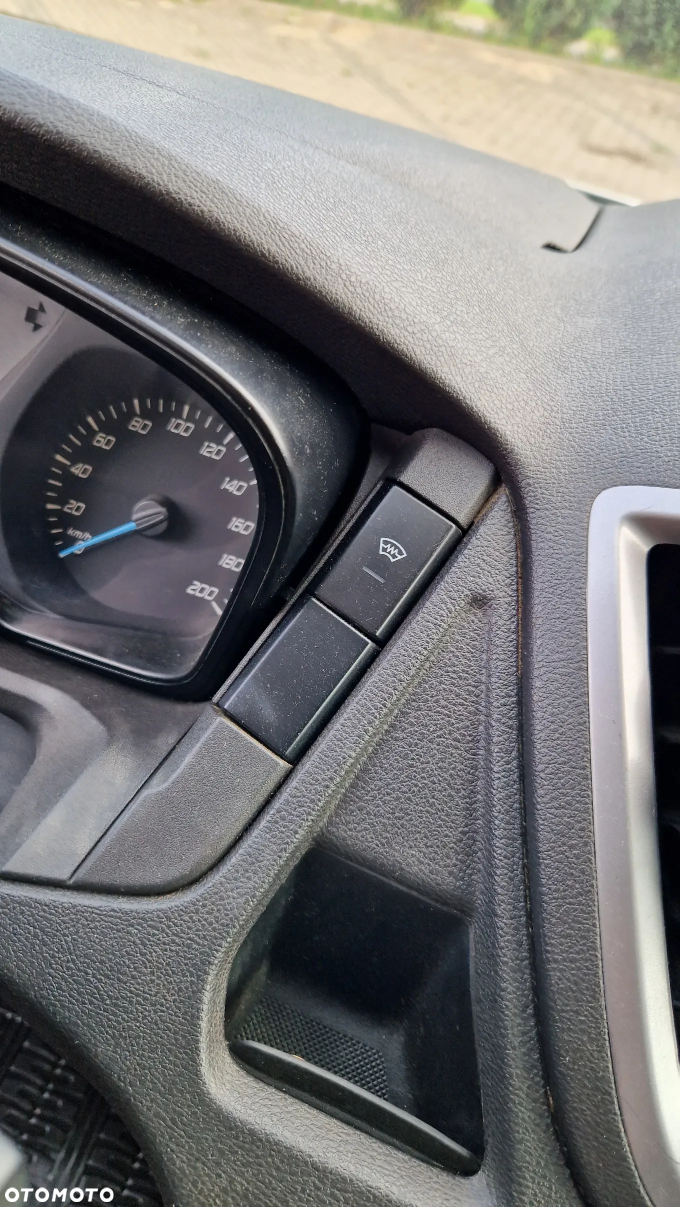 Ford Transit - 25