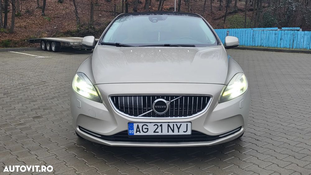Volvo V40 - 9