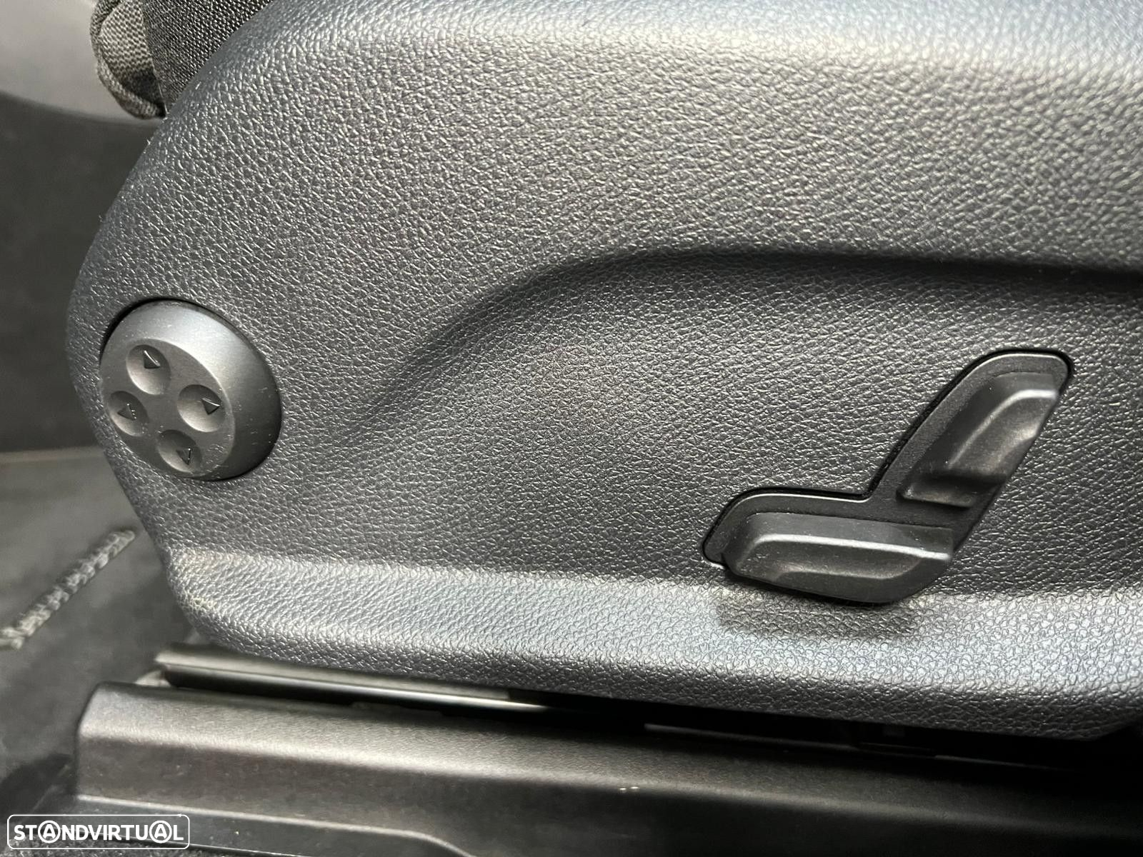 Mercedes-Benz GLC 300 e 4Matic - 23