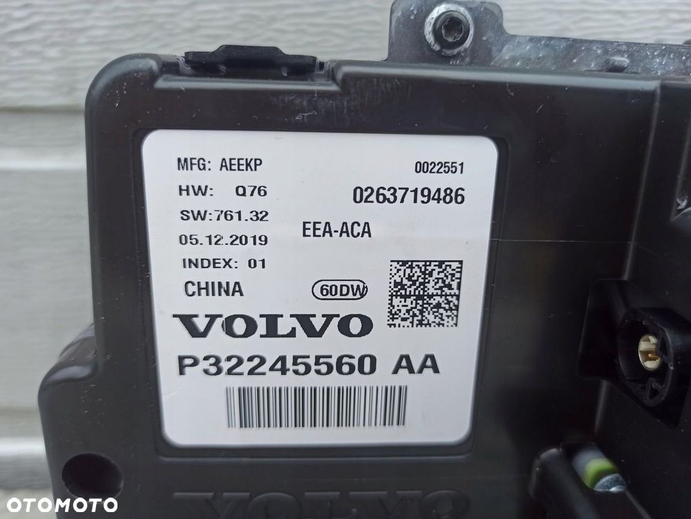 VOLVO XC60 II LICZNIK T8 WYŚWIETLACZ ZEGARY 32245560 2019R - 5