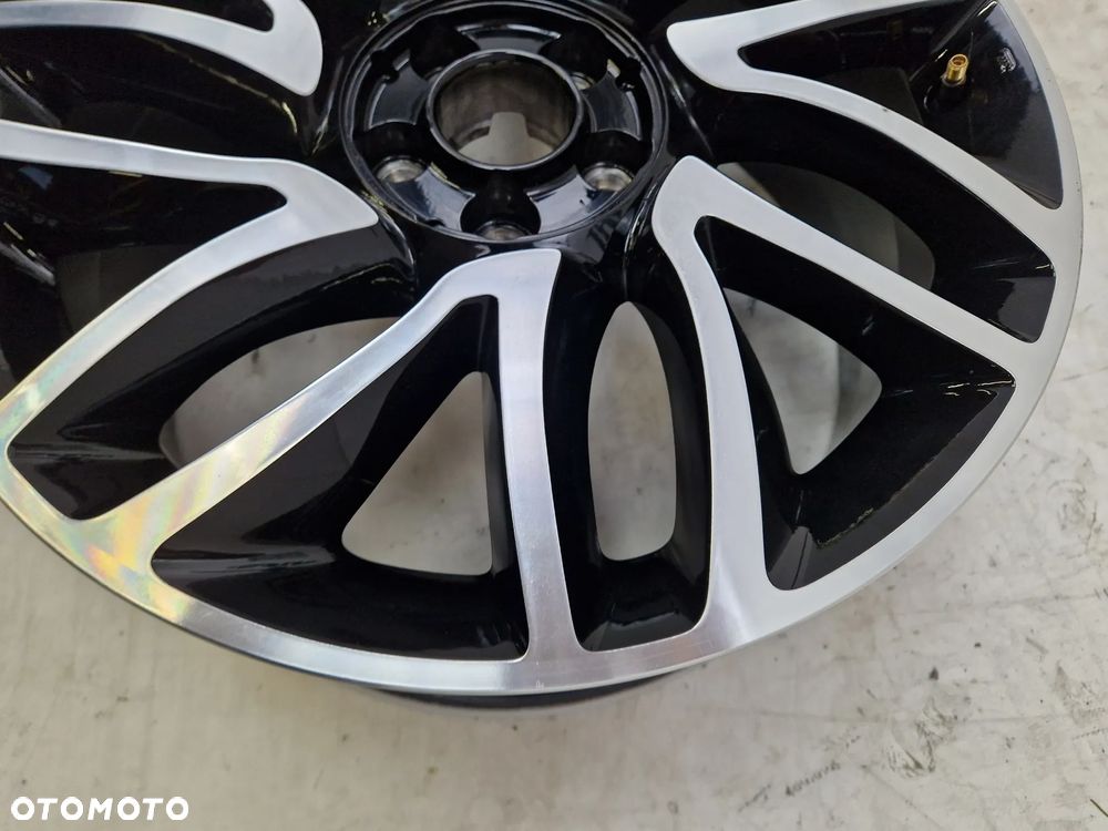 Felga Fiat 500L 7Jx17H2 ET41  735569137 - 3