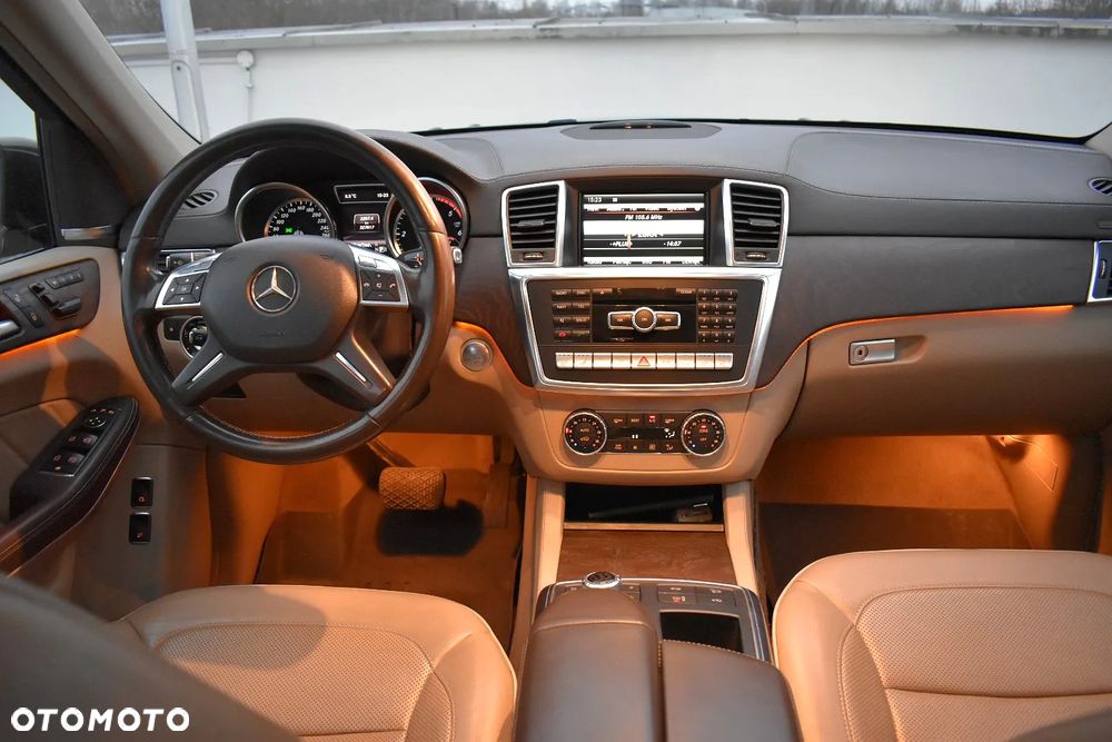 Mercedes-Benz GL - 15