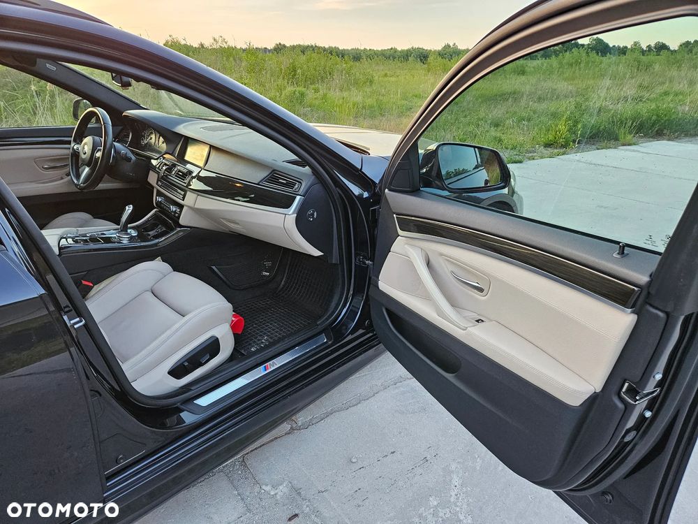 BMW Seria 5 520d xDrive Sport - 24