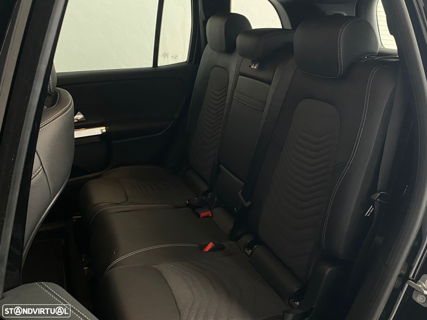 Mercedes-Benz EQB 250+ Edition - 21