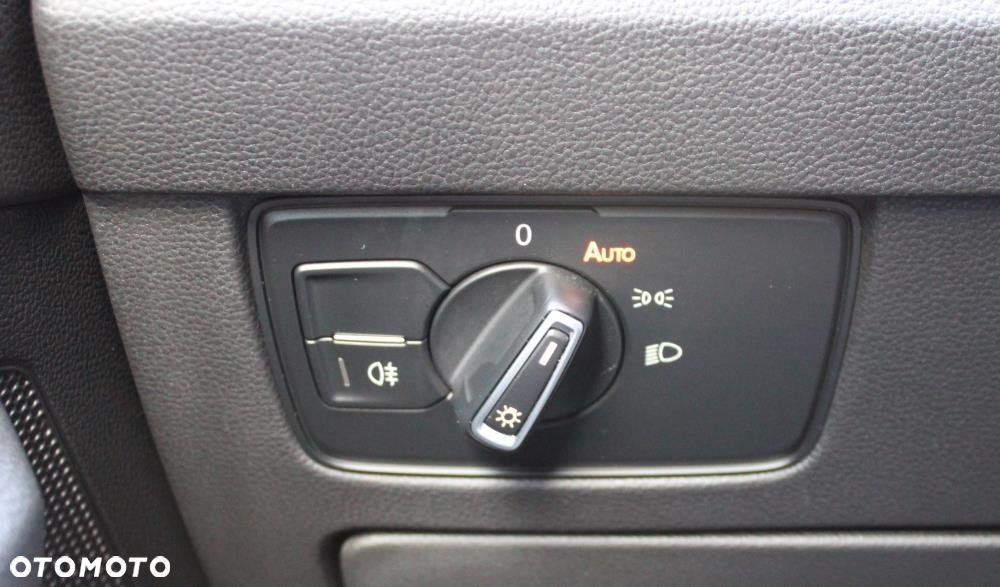 Volkswagen Passat - 13