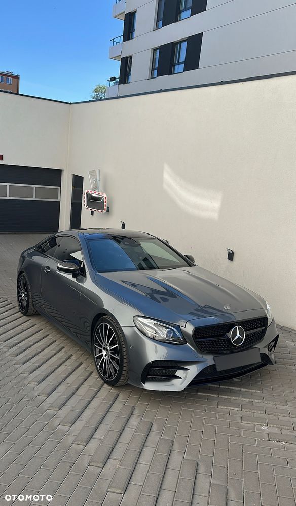 Mercedes-Benz Klasa E 300 Coupe 9G-TRONIC - 1