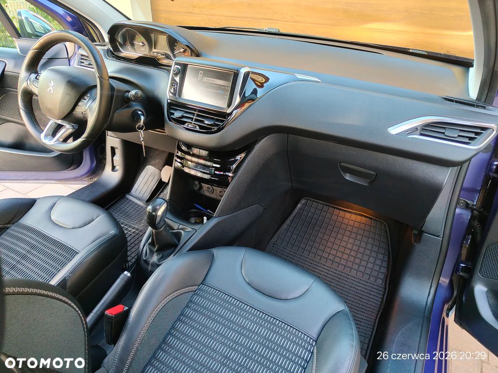 Peugeot 208 1.4 VTi Active - 17