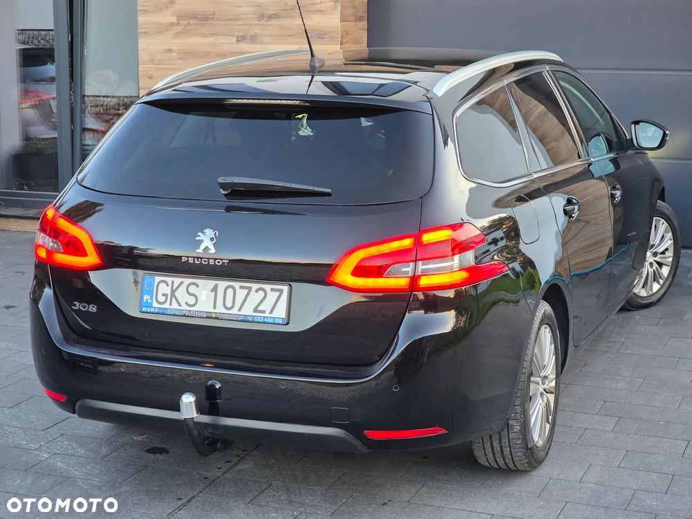 Peugeot 308 1.6 BlueHDi Allure S&S - 17