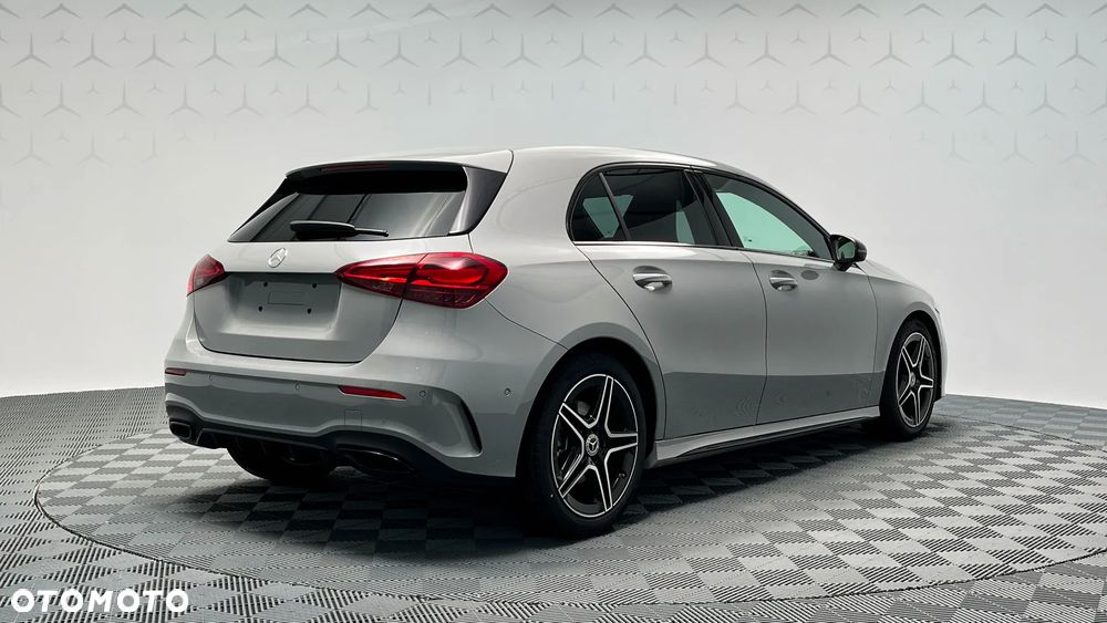 Mercedes-Benz Klasa A 220 4-Matic AMG Line 8G-DCT - 4