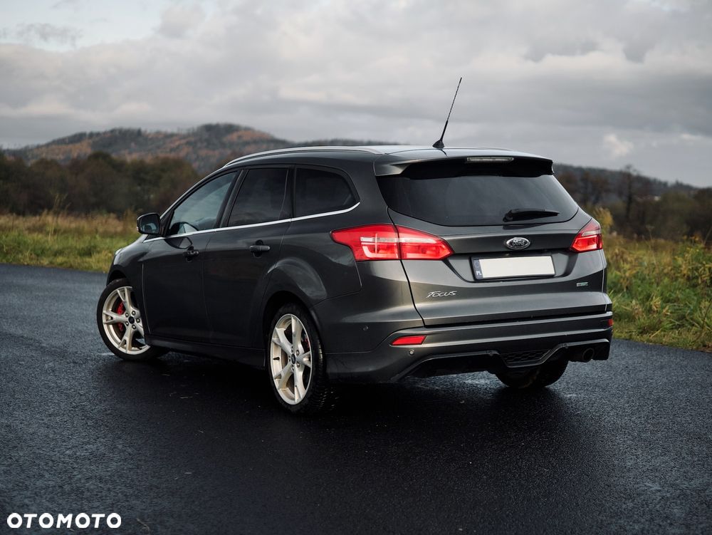 Ford Focus 1.5 EcoBoost Start-Stopp-System ST-LINE - 2