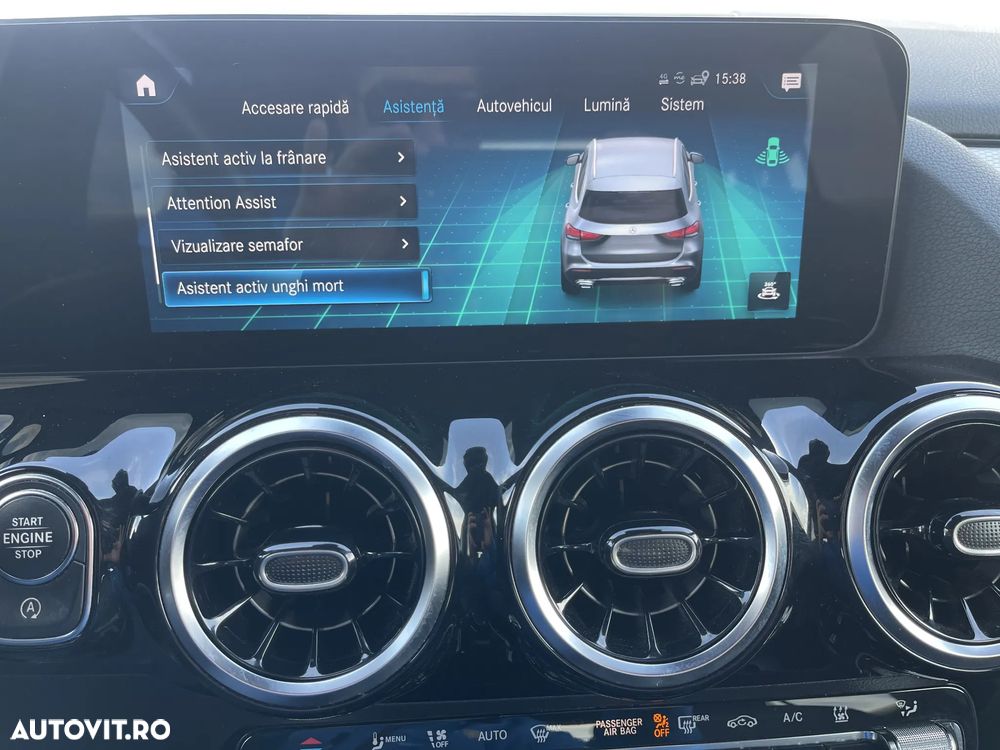 Mercedes-Benz GLA - 18