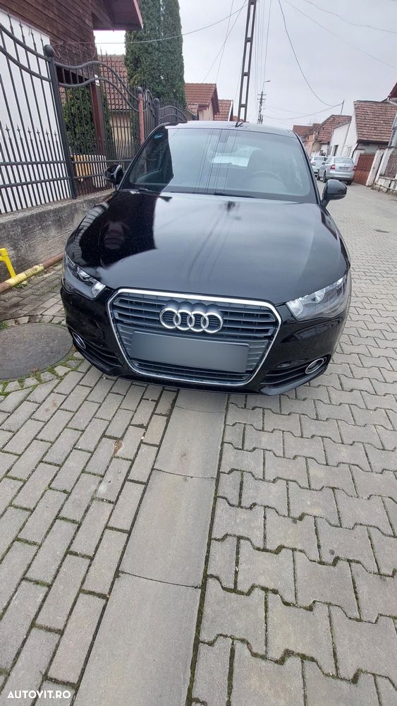 Audi A1 1.6 TDI Attraction - 1