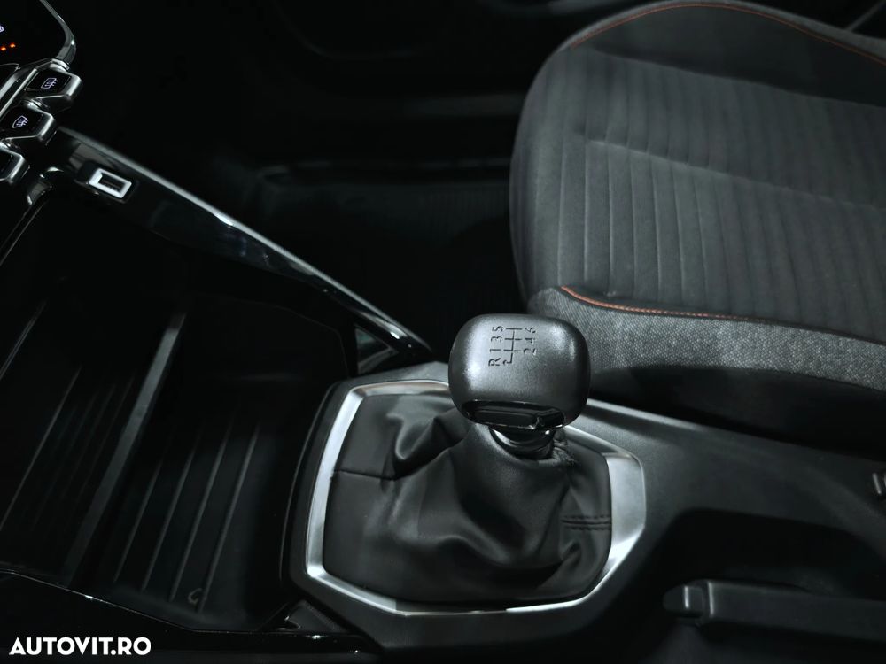 Peugeot 2008 PureTech 100 Allure - 22