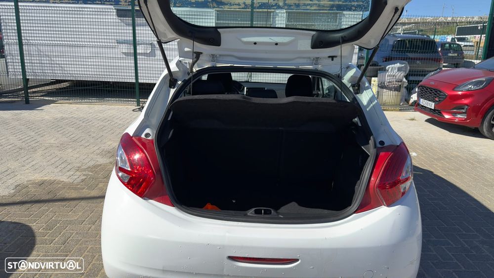 Peugeot 208 1.4 HDi Active - 14