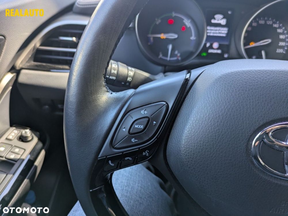 Toyota C-HR - 21