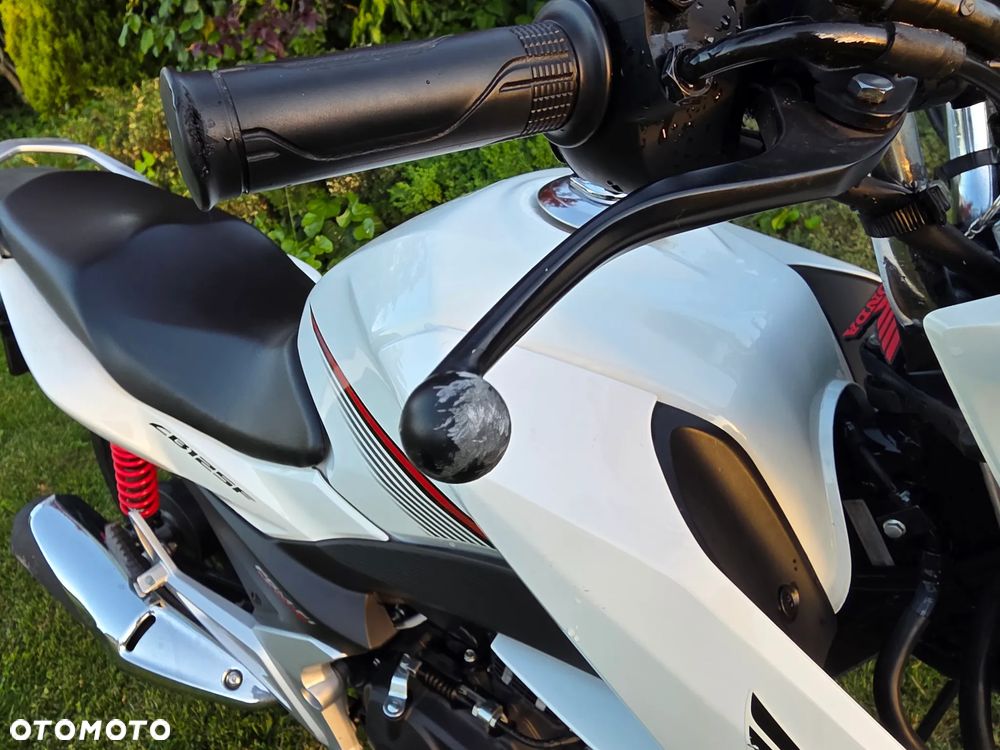 Honda CB - 12