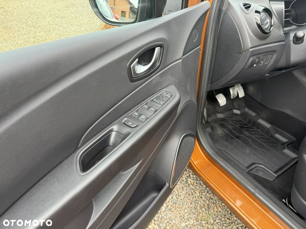 Renault Captur - 17