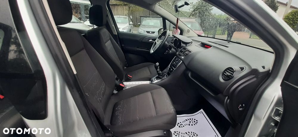 Opel Meriva - 32